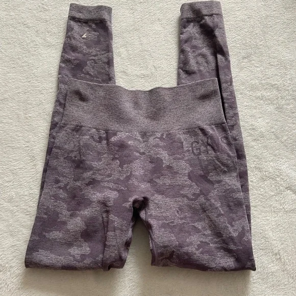 Gymshark OG Camo Leggings Lavendar - Picture 3 of 7